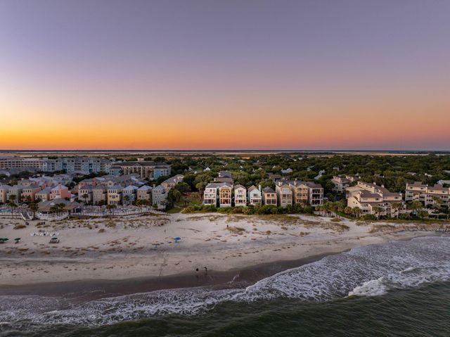 58 Grand Pavilion Drive, Isle Of Palms, SC 29451