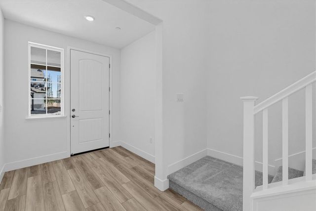 2048 Serendipity Dr, Roseville, CA 95747