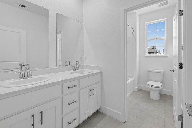 2048 Serendipity Dr, Roseville, CA 95747