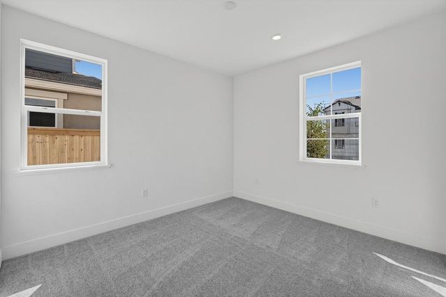 2048 Serendipity Dr, Roseville, CA 95747