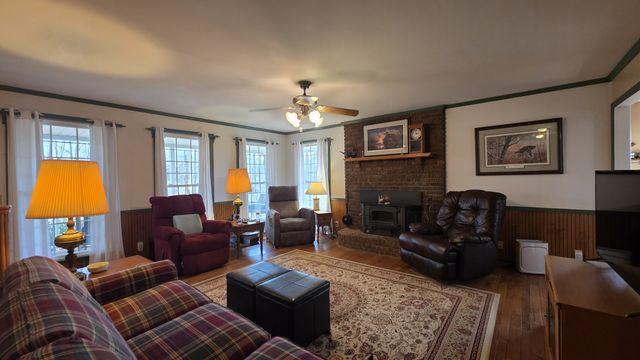 5821 Greer Rd, Goodlettsville, TN 37072