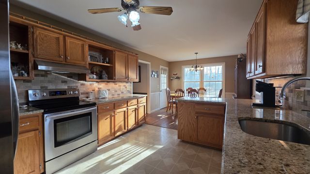 5821 Greer Rd, Goodlettsville, TN 37072