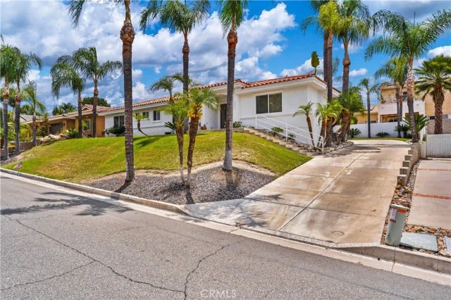 22995 Pheasant, Canyon Lake, CA 92587