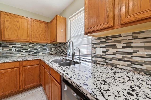 17107 Canterbury Green Court, Sugar Land, TX 77498