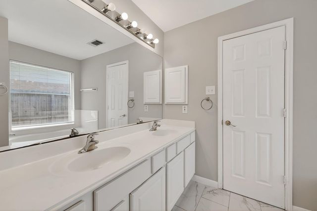 17107 Canterbury Green Court, Sugar Land, TX 77498