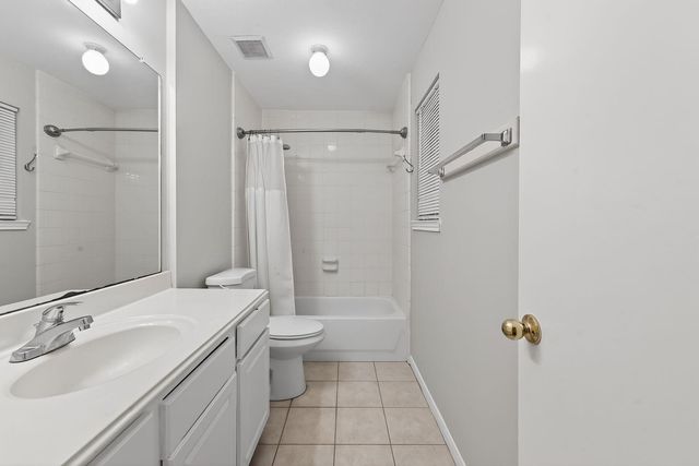 17107 Canterbury Green Court, Sugar Land, TX 77498