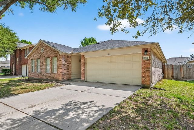 17107 Canterbury Green Court, Sugar Land, TX 77498