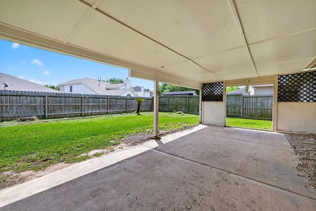 17107 Canterbury Green Court, Sugar Land, TX 77498