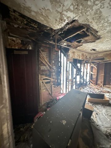 57 Grove Street, Highland Park, MI 48203