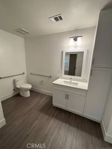 8016 Santa Fe Springs, Whittier, CA 90606