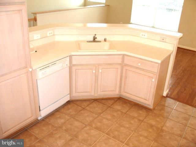 10796 SYMPHONY WAY NE #208, Columbia, MD 21044