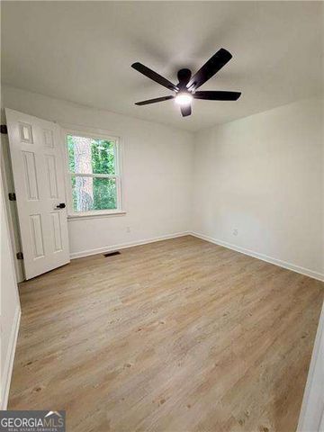 6211 Emerald Springs Drive SE, Acworth, GA 30102