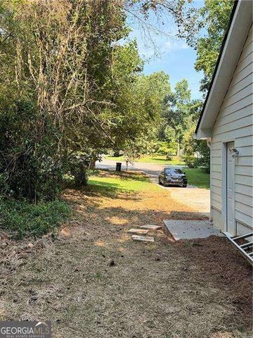 6211 Emerald Springs Drive SE, Acworth, GA 30102