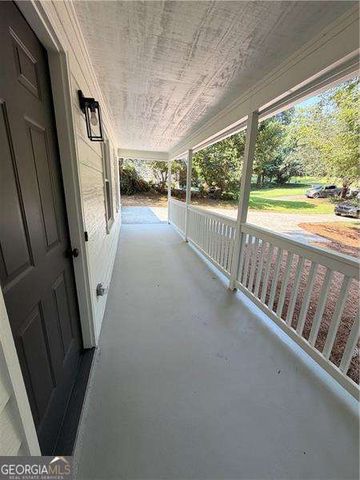 6211 Emerald Springs Drive SE, Acworth, GA 30102