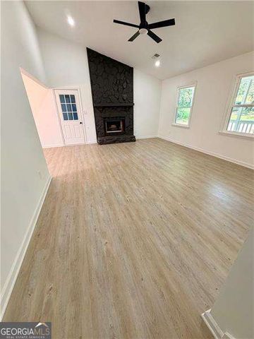 6211 Emerald Springs Drive SE, Acworth, GA 30102