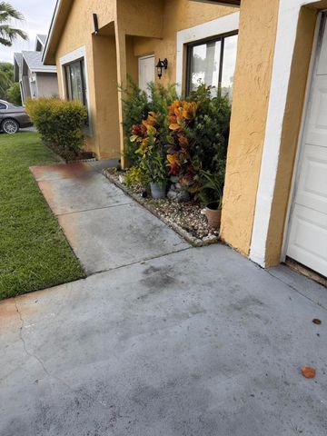 9616 NW 49TH Street, Sunrise, FL 33351