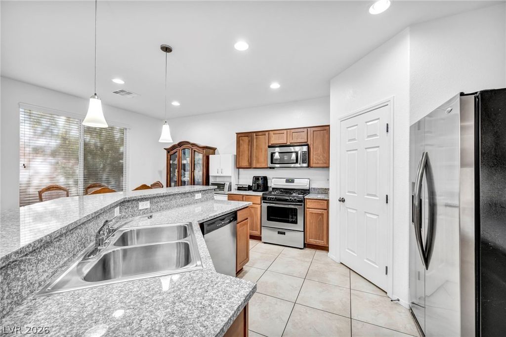 7576 Shiny Bangle Court, Las Vegas, NV 89139 — photo 4