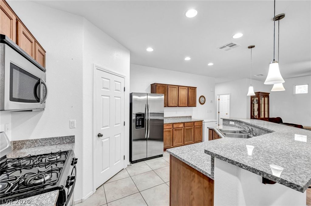 7576 Shiny Bangle Court, Las Vegas, NV 89139 — photo 5