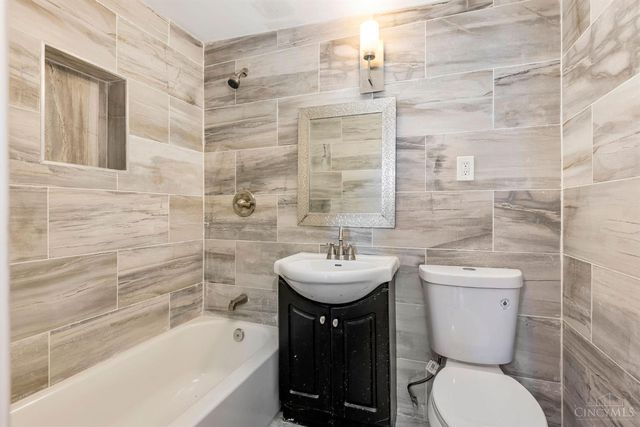 7718 Hamilton Avenue, Mt Healthy, OH 45231