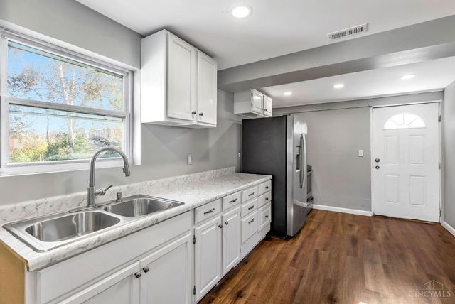 7718 Hamilton Avenue, Mt Healthy, OH 45231