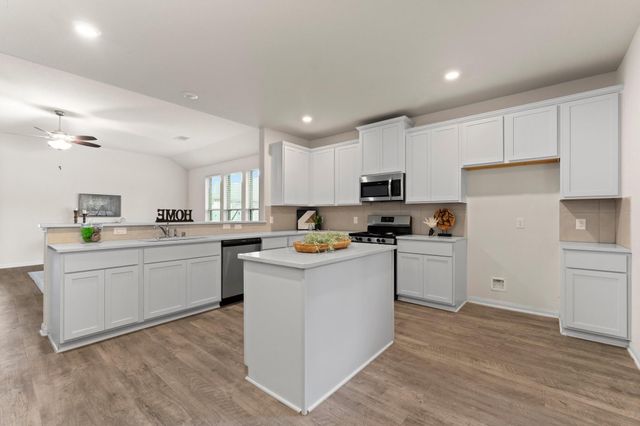 6026 Hazel Place Drive, Conroe, TX 77303