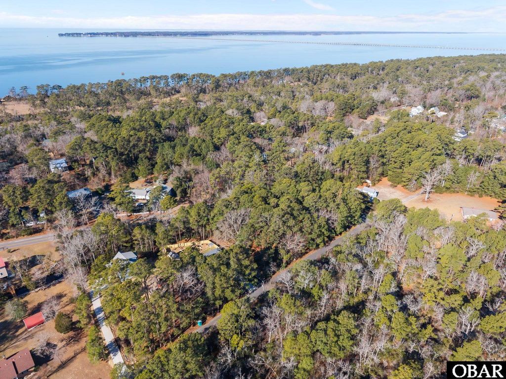 Image 4 of property listing at 4330 Carrenda Lane Lot B, Kitty Hawk, NC 27949