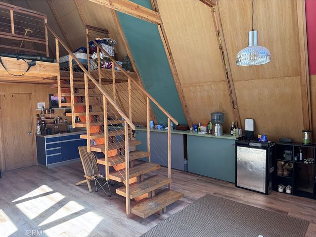 10 Beasore Road, Bass Lake, CA 93604