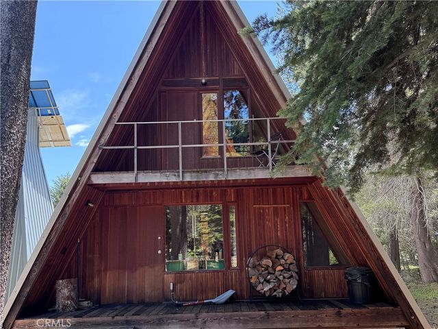 10 Beasore Road, Bass Lake, CA 93604