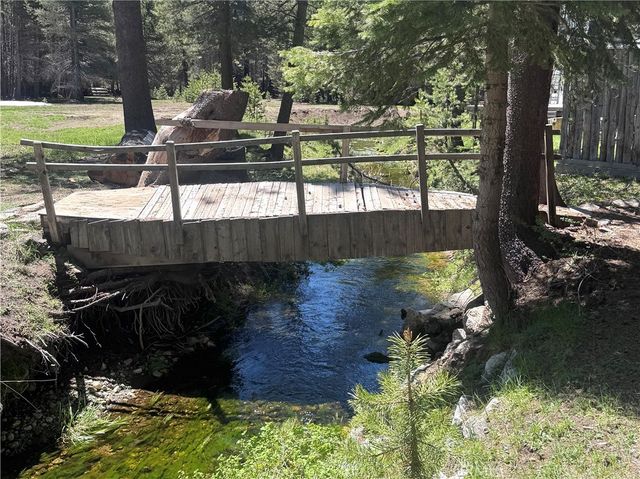 10 Beasore Road, Bass Lake, CA 93604