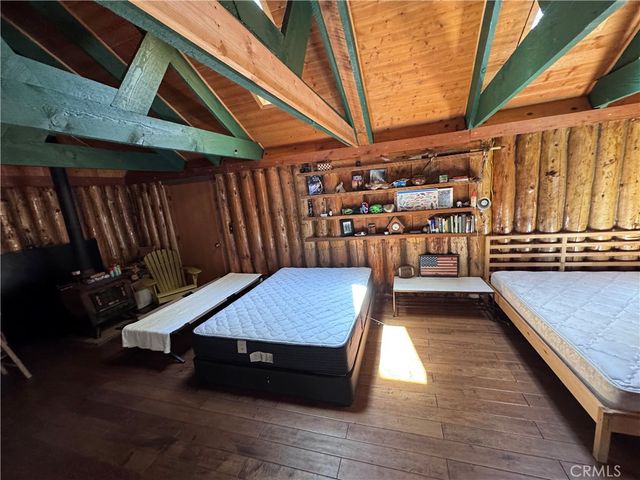 10 Beasore Road, Bass Lake, CA 93604