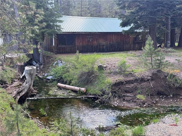 10 Beasore Road, Bass Lake, CA 93604