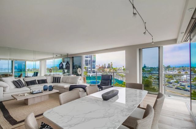 1750 Avenida Del Mundo 402, Coronado, CA 92118