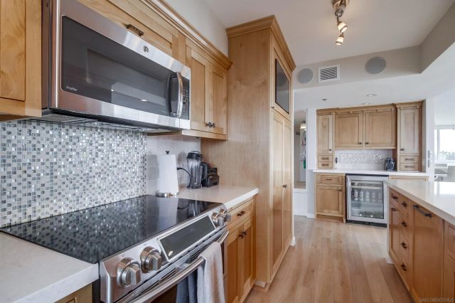 1750 Avenida Del Mundo 402, Coronado, CA 92118