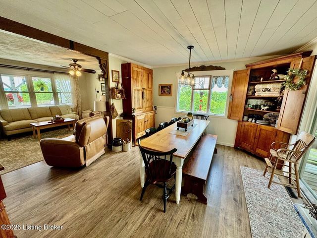 96 Shields Ln, Willisburg, KY 40078