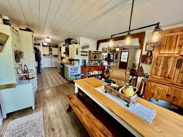 96 Shields Ln, Willisburg, KY 40078