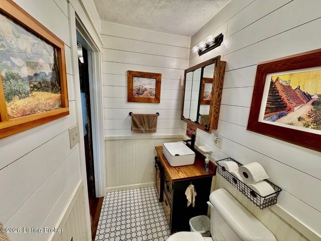 96 Shields Ln, Willisburg, KY 40078