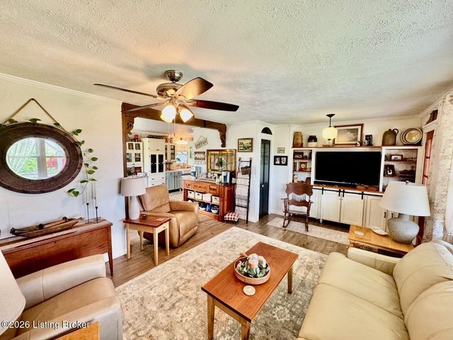 96 Shields Ln, Willisburg, KY 40078