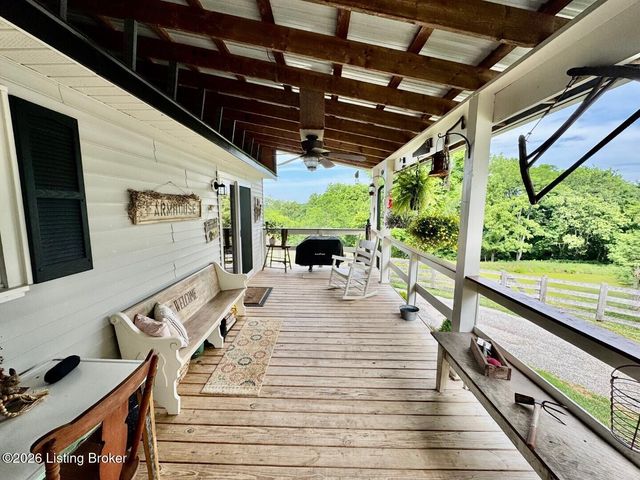 96 Shields Ln, Willisburg, KY 40078