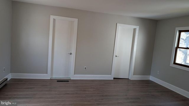 4 BORATEN RD, Royersford, PA 19468