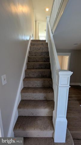 4 BORATEN RD, Royersford, PA 19468