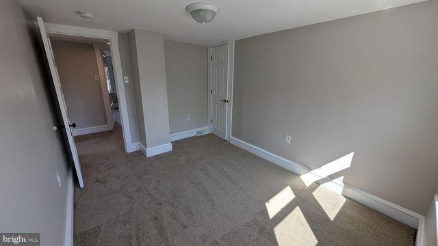 4 BORATEN RD, Royersford, PA 19468