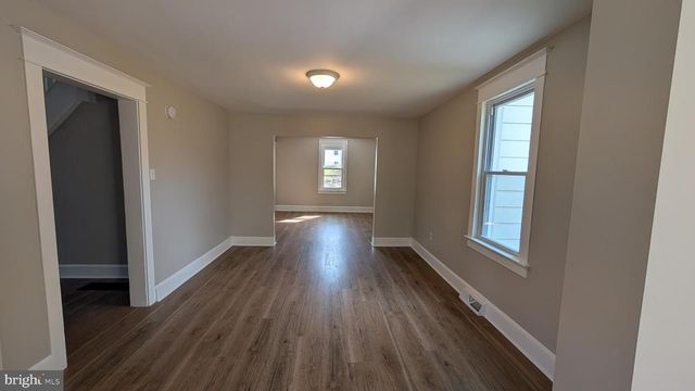 4 BORATEN RD, Royersford, PA 19468