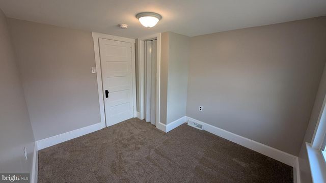 4 BORATEN RD, Royersford, PA 19468