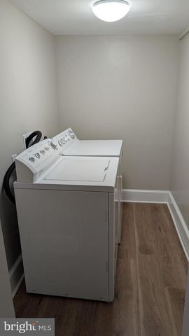 4 BORATEN RD, Royersford, PA 19468