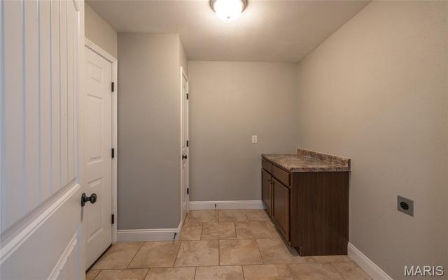 105 Iron Court, St Robert, MO 65584