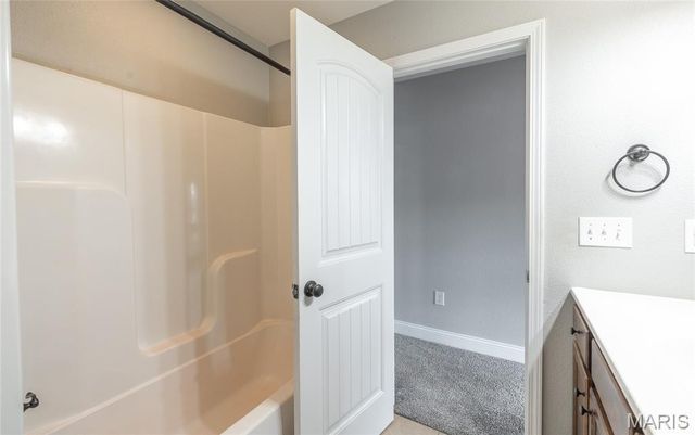 105 Iron Court, St Robert, MO 65584