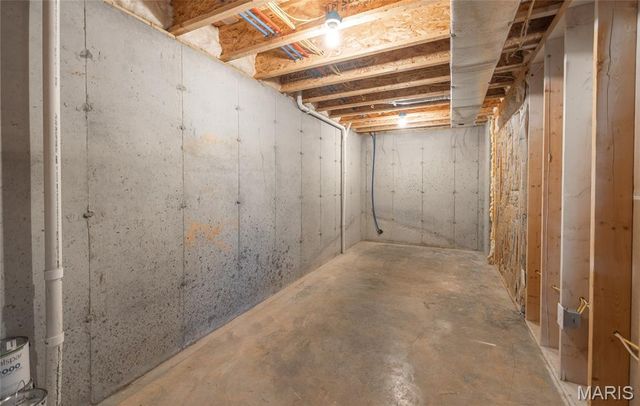 105 Iron Court, St Robert, MO 65584