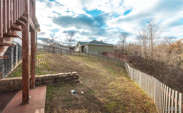 105 Iron Court, St Robert, MO 65584