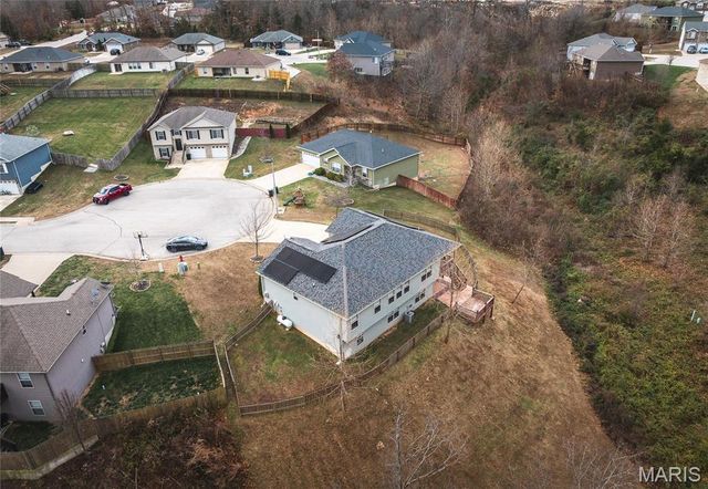 105 Iron Court, St Robert, MO 65584