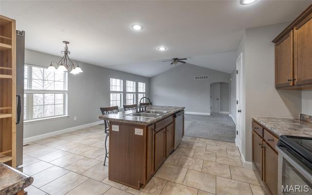 105 Iron Court, St Robert, MO 65584